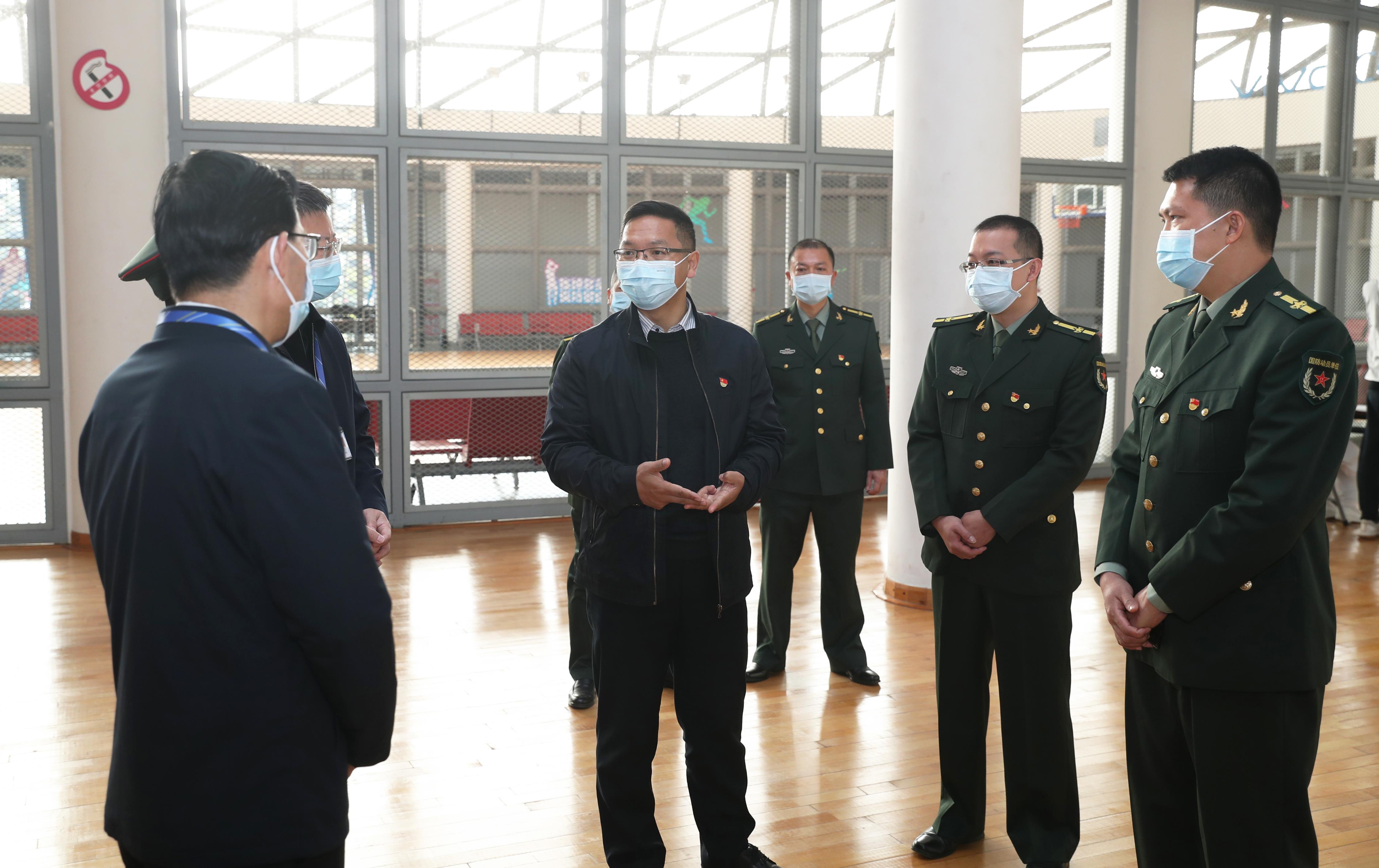 长安镇2021年上半年征兵体检展开.JPG