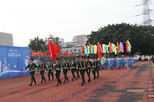 2【标题】大朗一中第22届文体艺术节顺利开幕 (1)~1.jpg