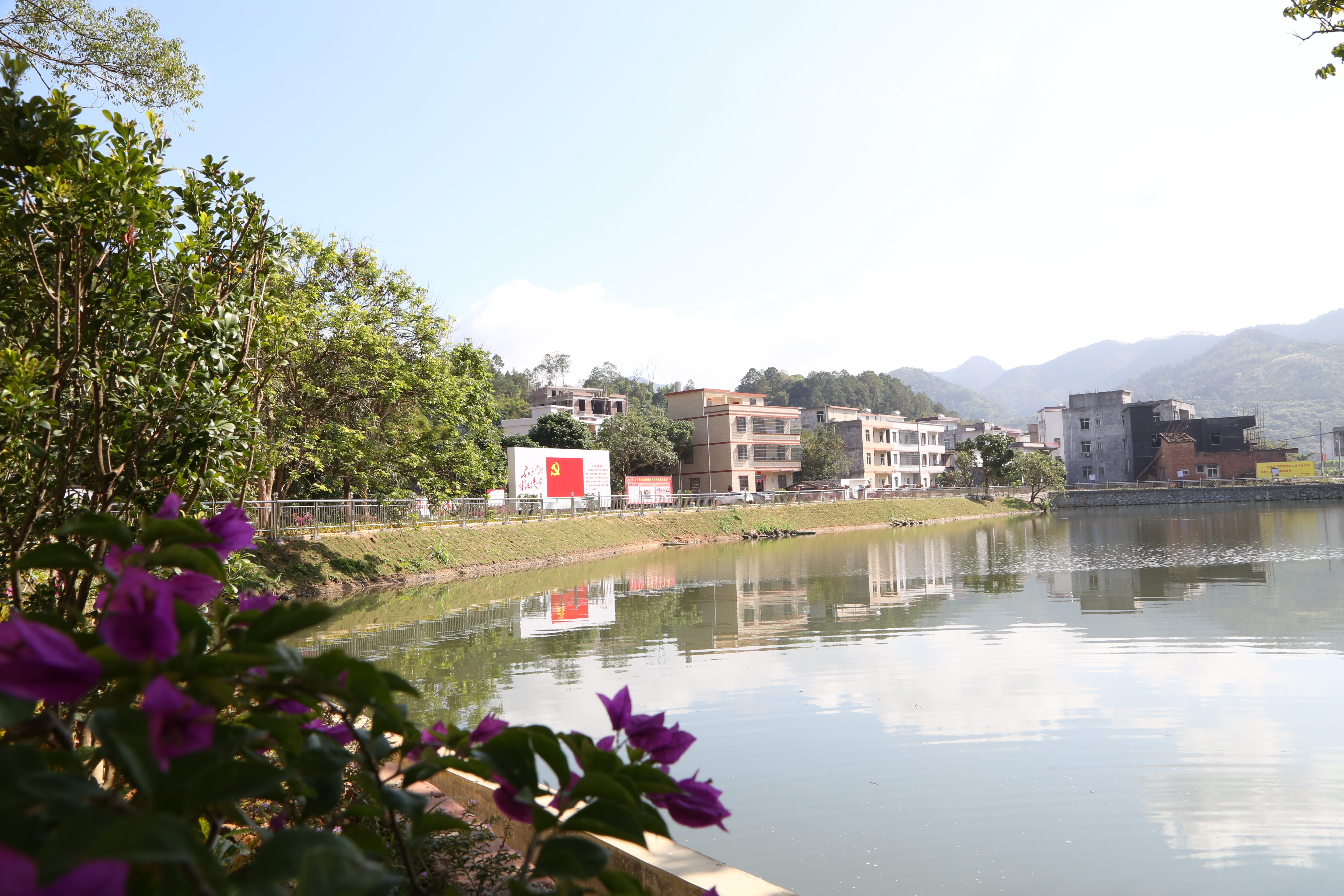 古丁镇党建文化公园一景