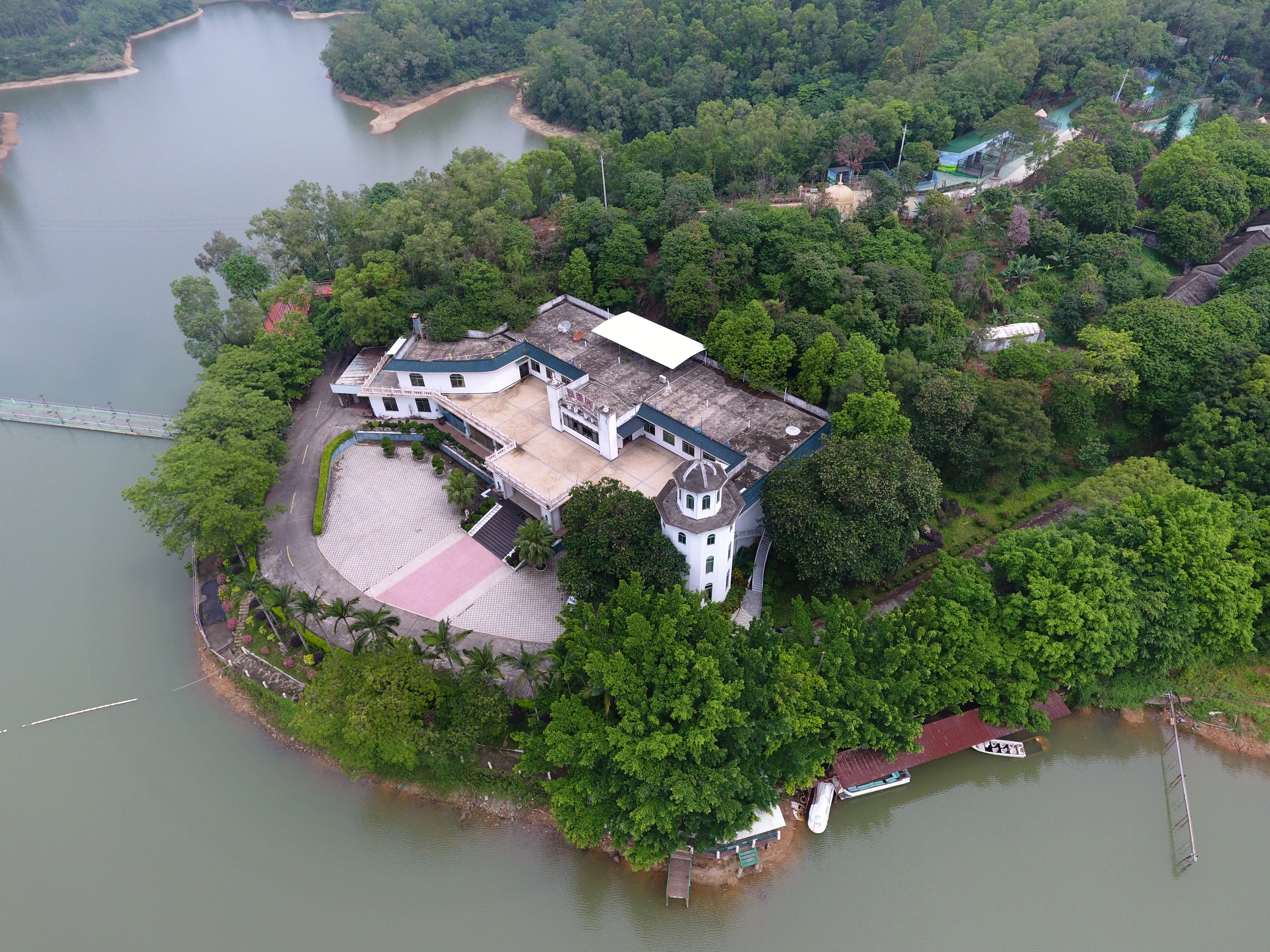 陈淑贞《半岛餐厅》.JPG