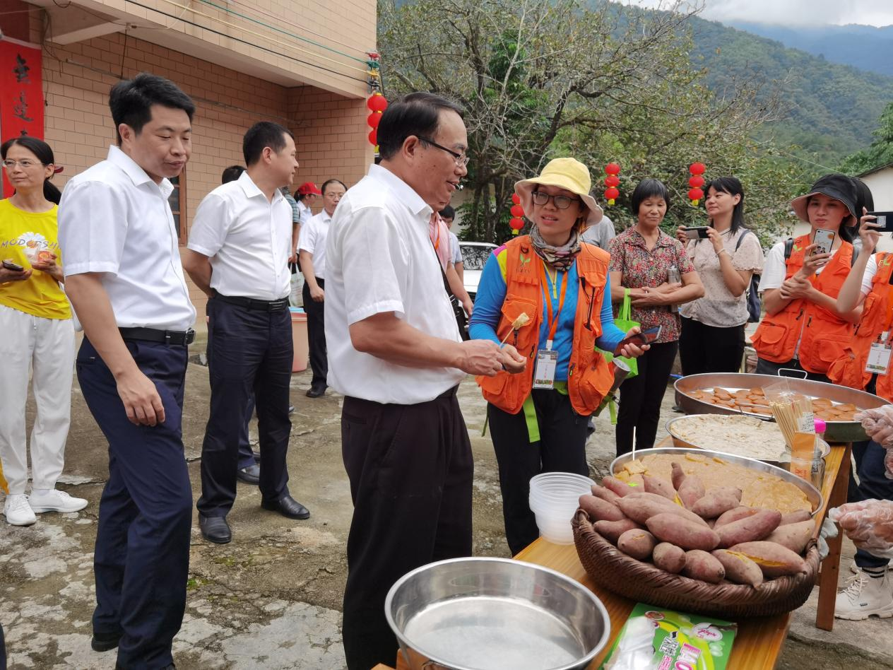 2020年9月22日，举办“庆丰收、迎小康”农民丰收节。.png