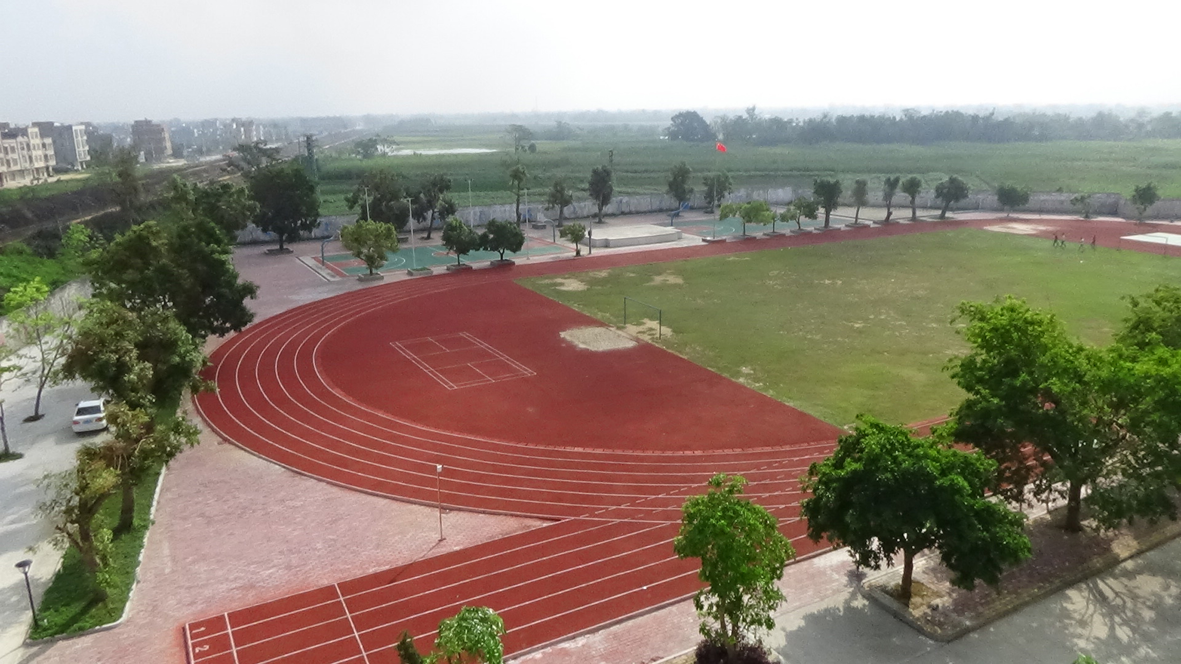 安铺第三中学运动场（鹤塘村委提供，摄于2016年）.jpg